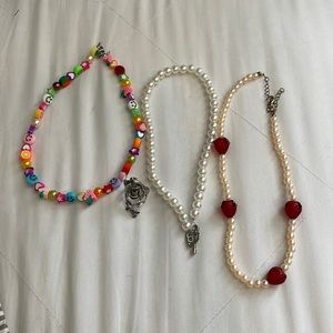 lot of brandy melville and urban outfitters jewelry